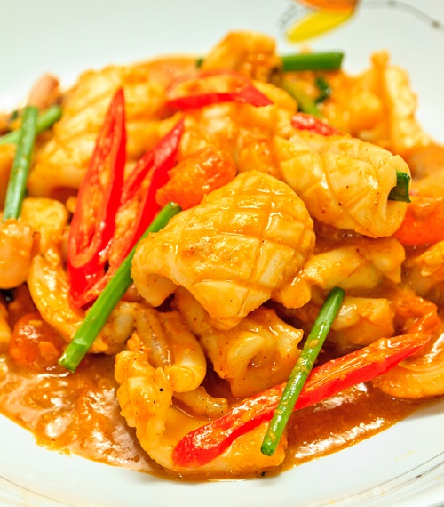 ปลาหมึกผัดไข่เค็ม