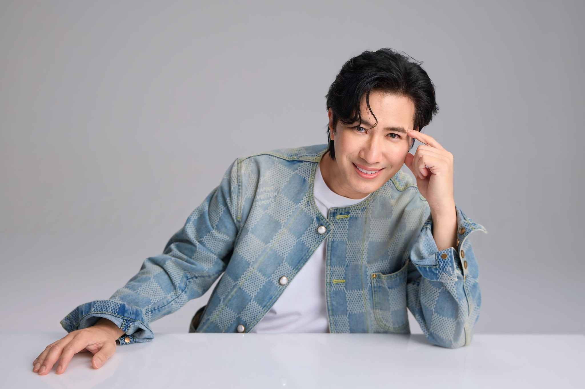 หนุ่ม กรรชัย 