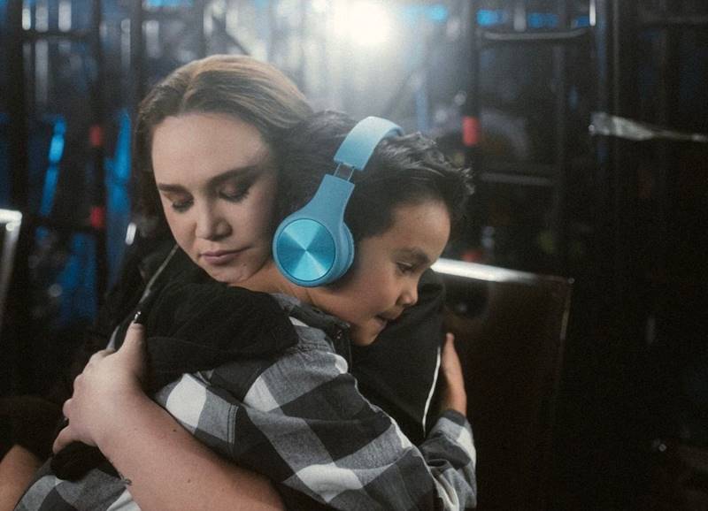  ทาทา ยัง,  น้องเร