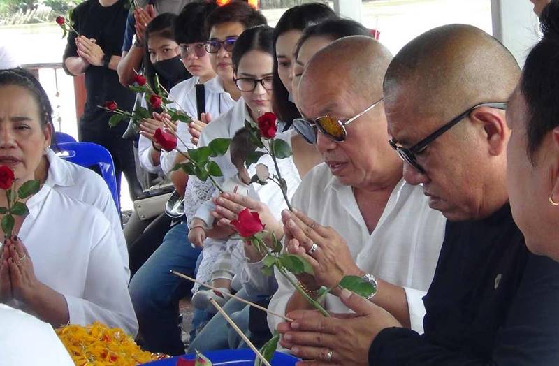 โรเบิร์ต สายควัน