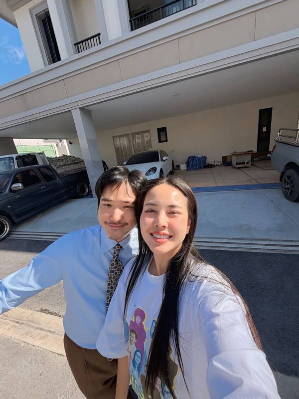 บิว วราภรณ์