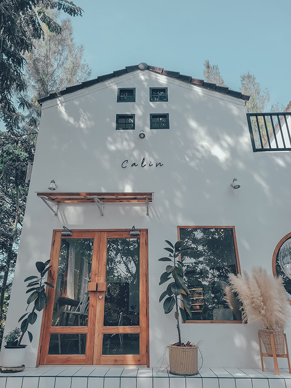 คาเฟ่ริมน้ำ ใกล้กรุงเทพ