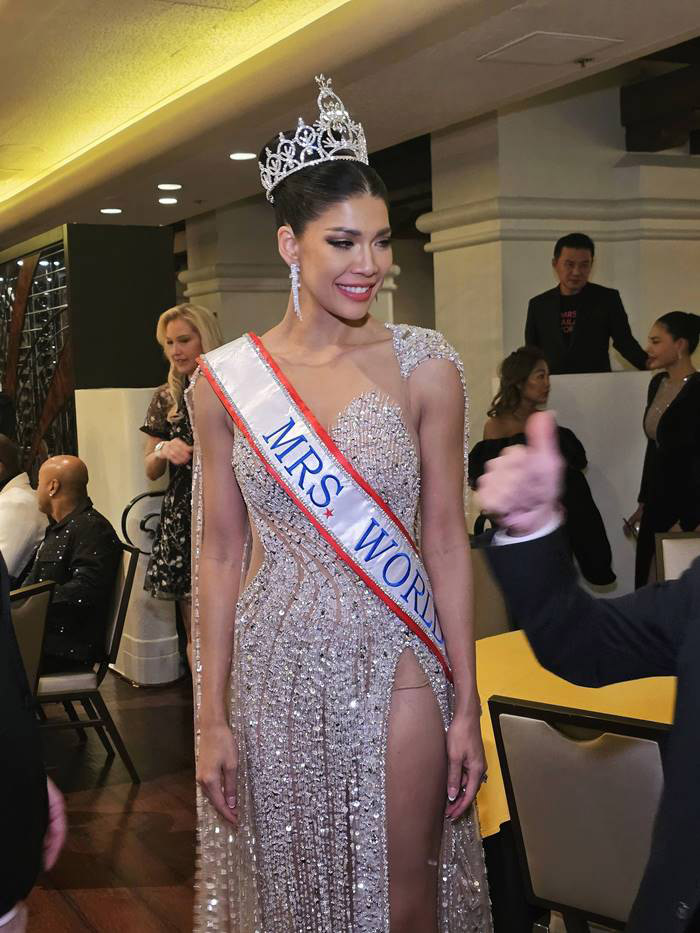  แซมมี่ ชนิตา คว้ามง Mrs. World 2025 