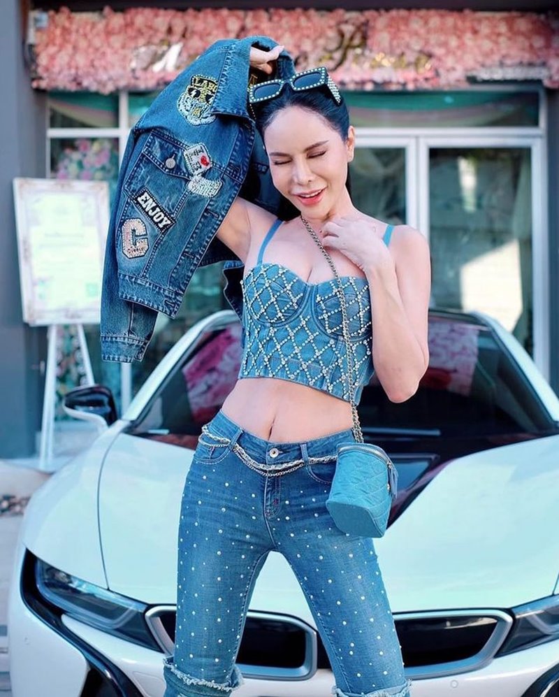 แม่ลี แม่แก้มบุ๋ม