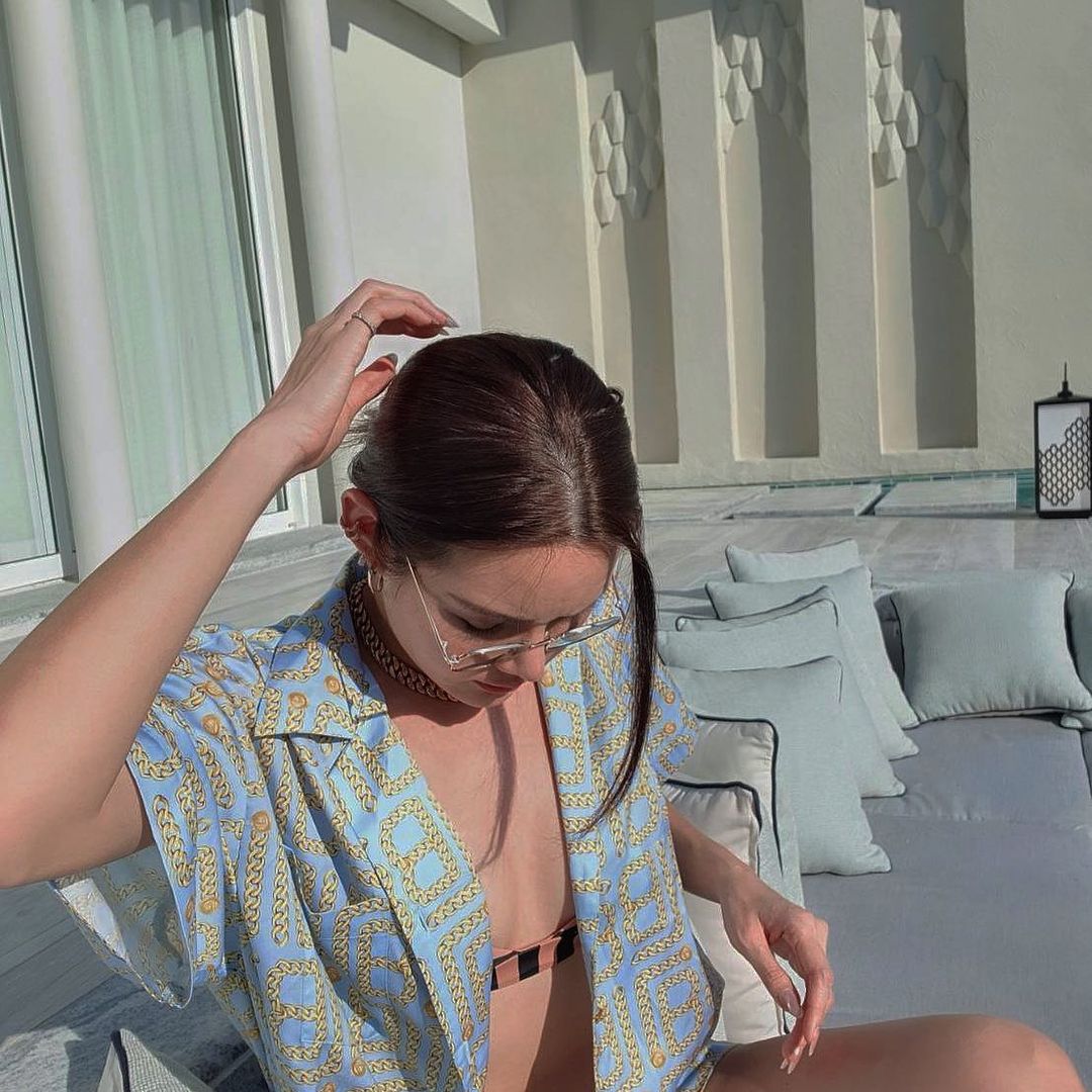 หญิง รฐา