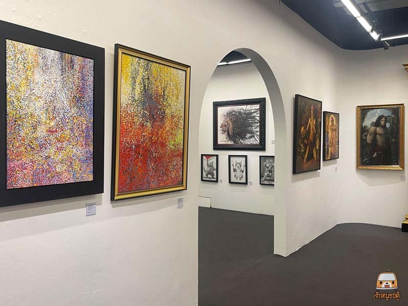 งานศิลป์ที่ River Coty Bangkok