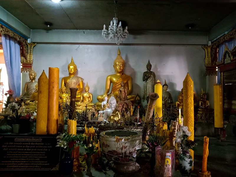 วัดลำบัวลอย นครนายก