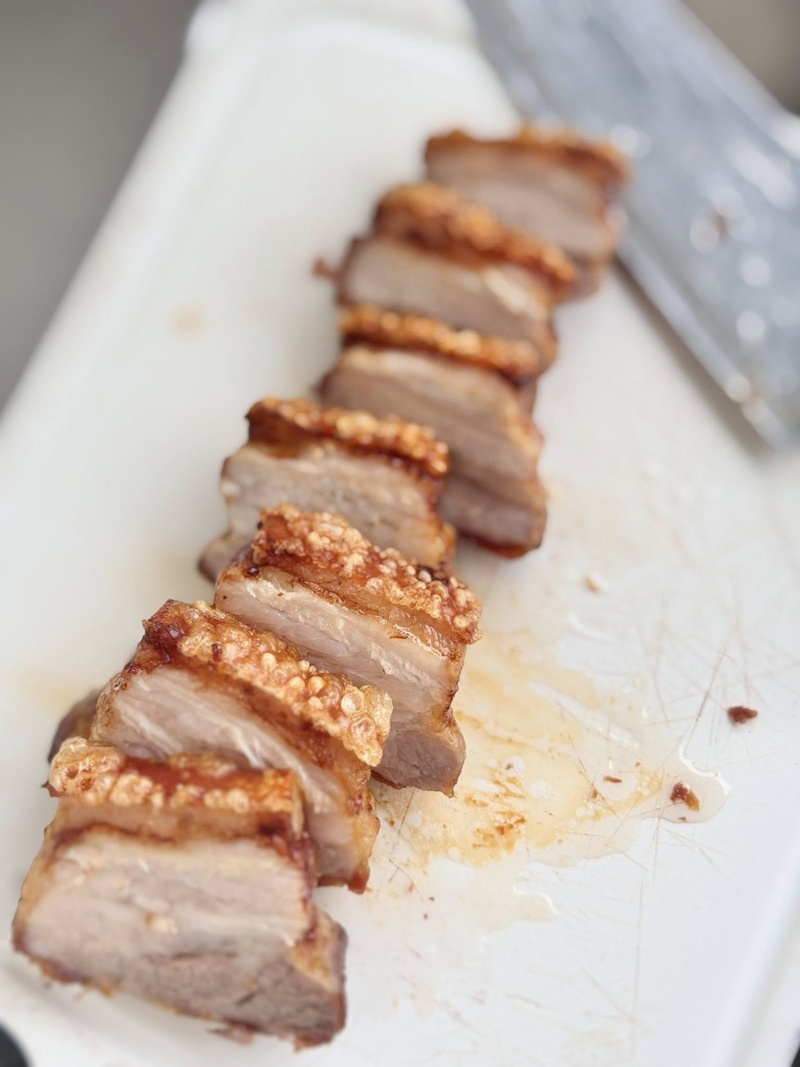 ทำหมูกรอบ