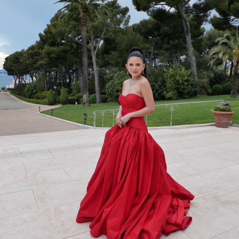 ป่าน ณิชาภัทร คนไทยคนแรก เดินพรมแดงเมืองคานส์ 2025