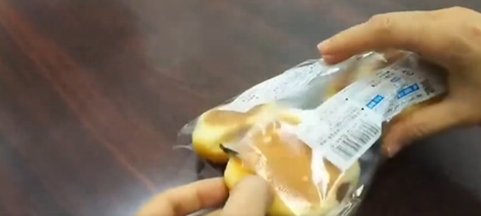 ขนมปังไส้กรอก