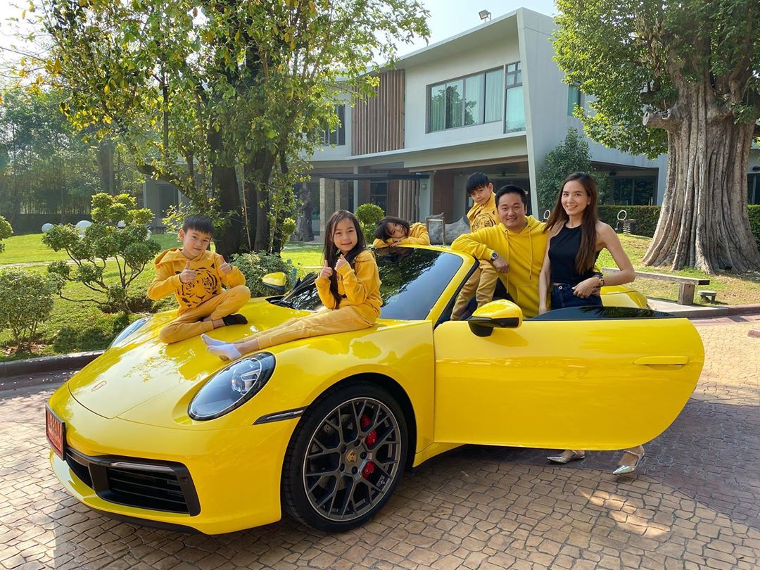 พลอย ชิดจันทร์ ครอบครัว