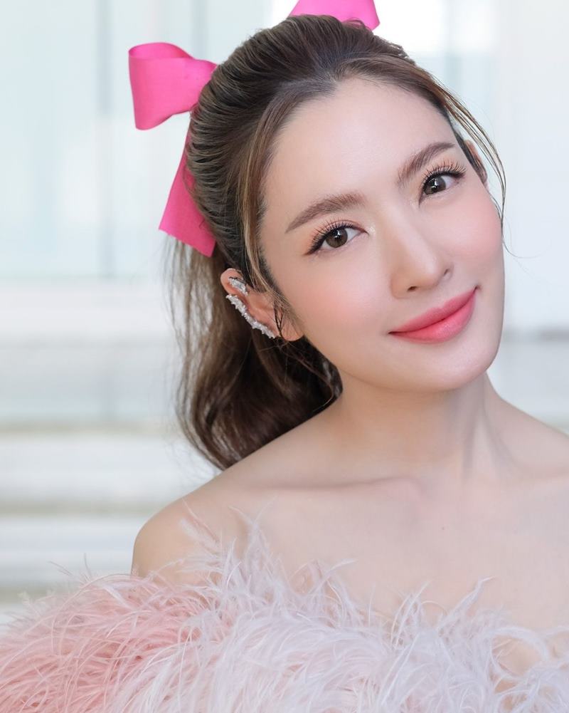 แอฟ ทักษอร