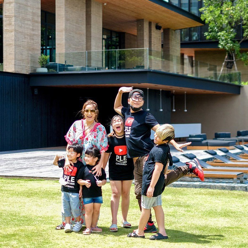 ครอบครัวเปิ้ล นาคร