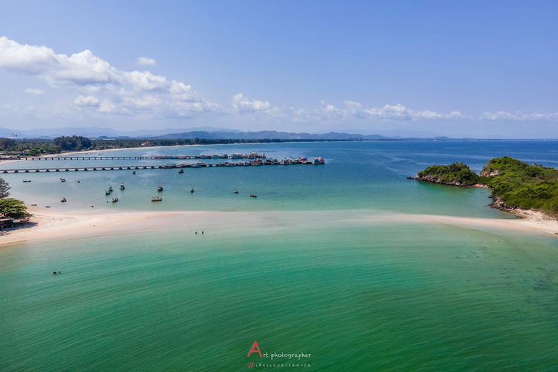 ทะเลแหวกบางสะพาน