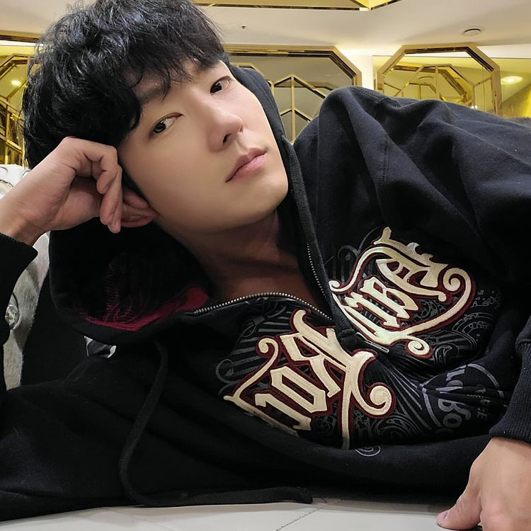 อีจุนกิ