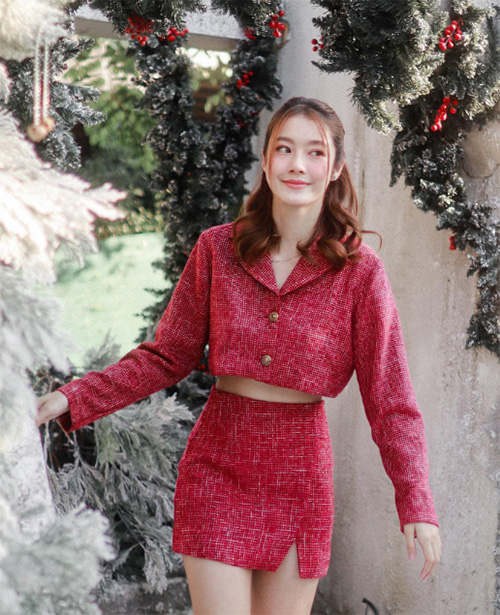 น้ำตาล ทิพนารี แต่งตัววันคริสต์มาส ผู้หญิง