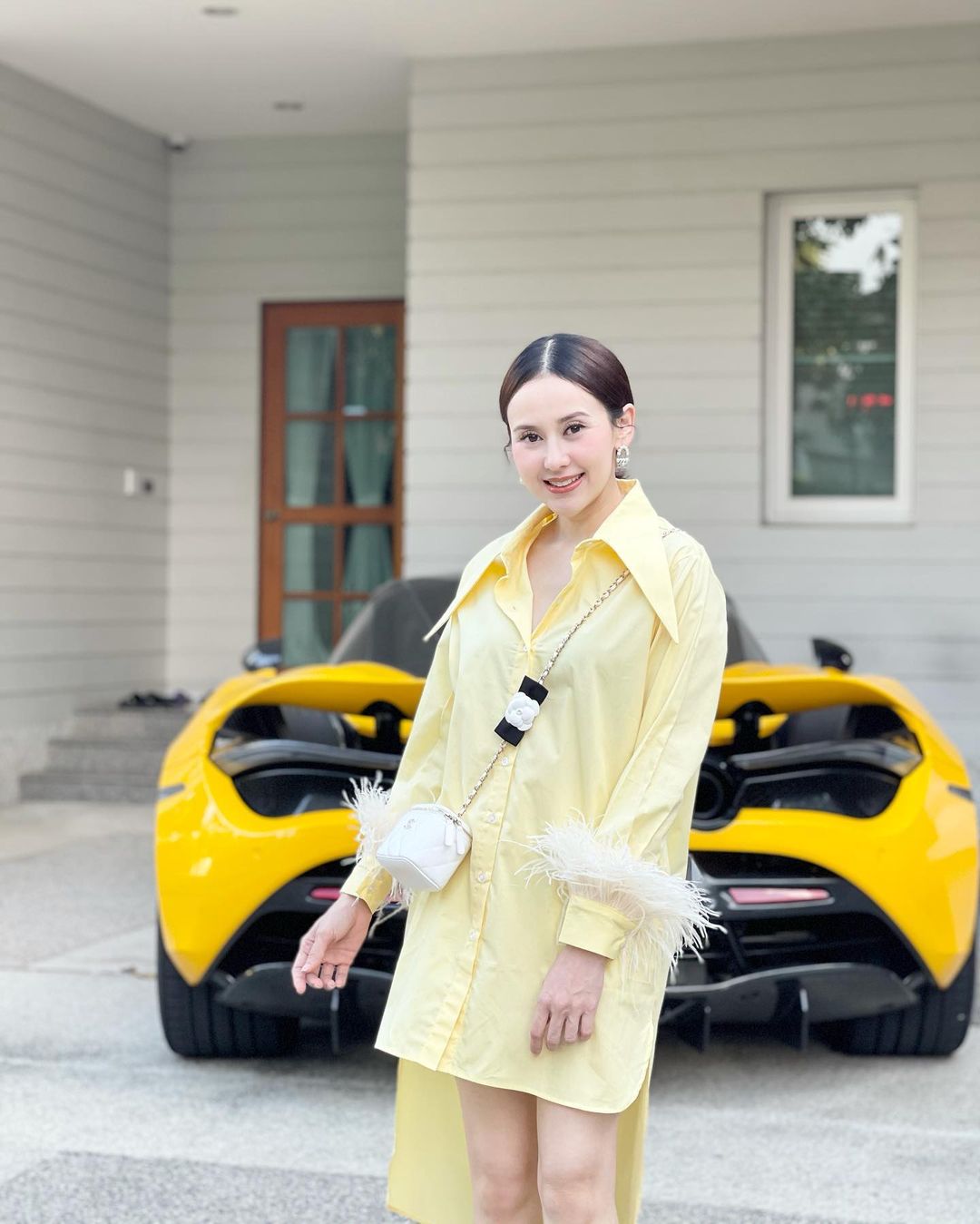  แยม ธมลพรรณ์ 