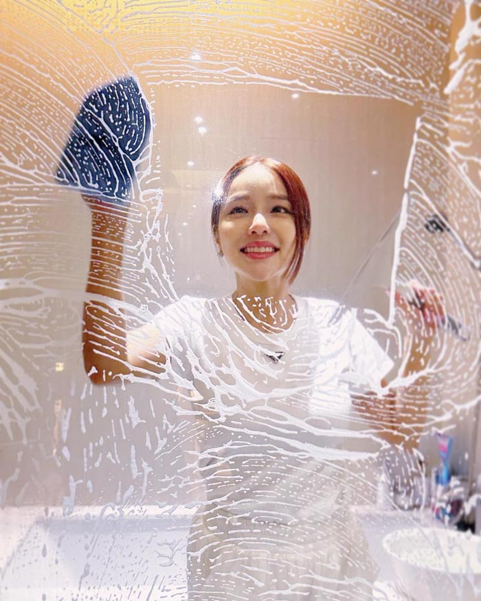 แอร์ ภัณฑิลา