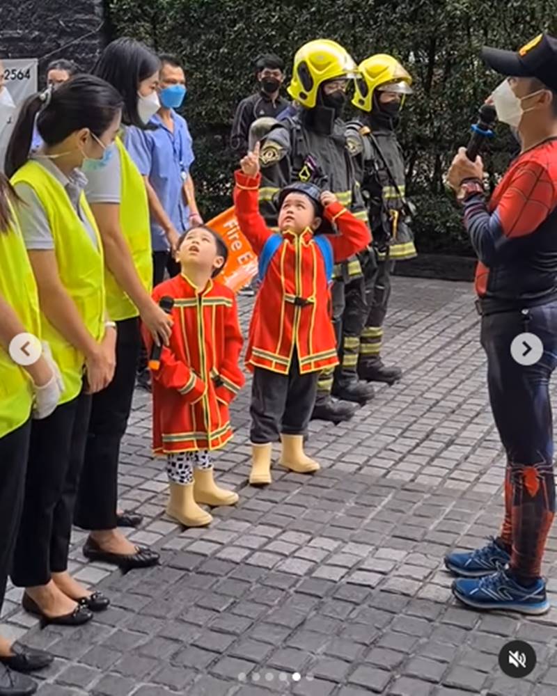  สายฟ้า พายุ