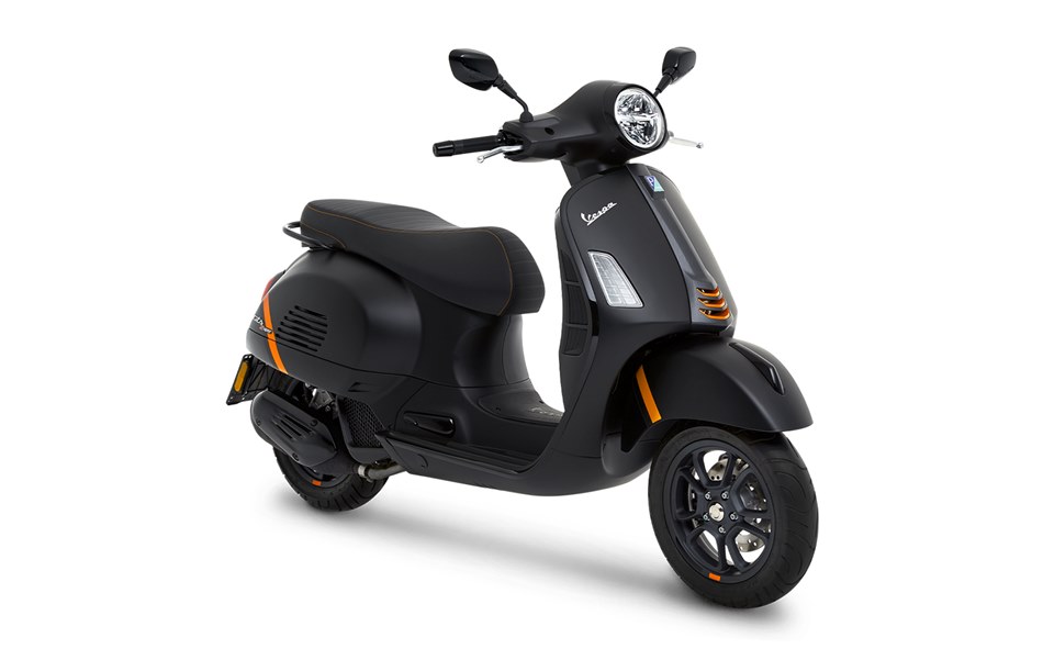 Vespa GTS 150 i-Get 2023 สกูตเตอร์สไตล์คลาสสิก 150 ซี.ซี. ราคา 165,900 บาท