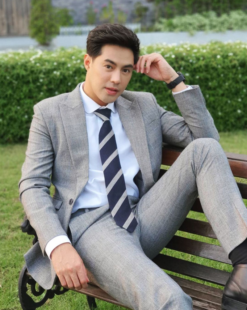 ท็อป จรณ