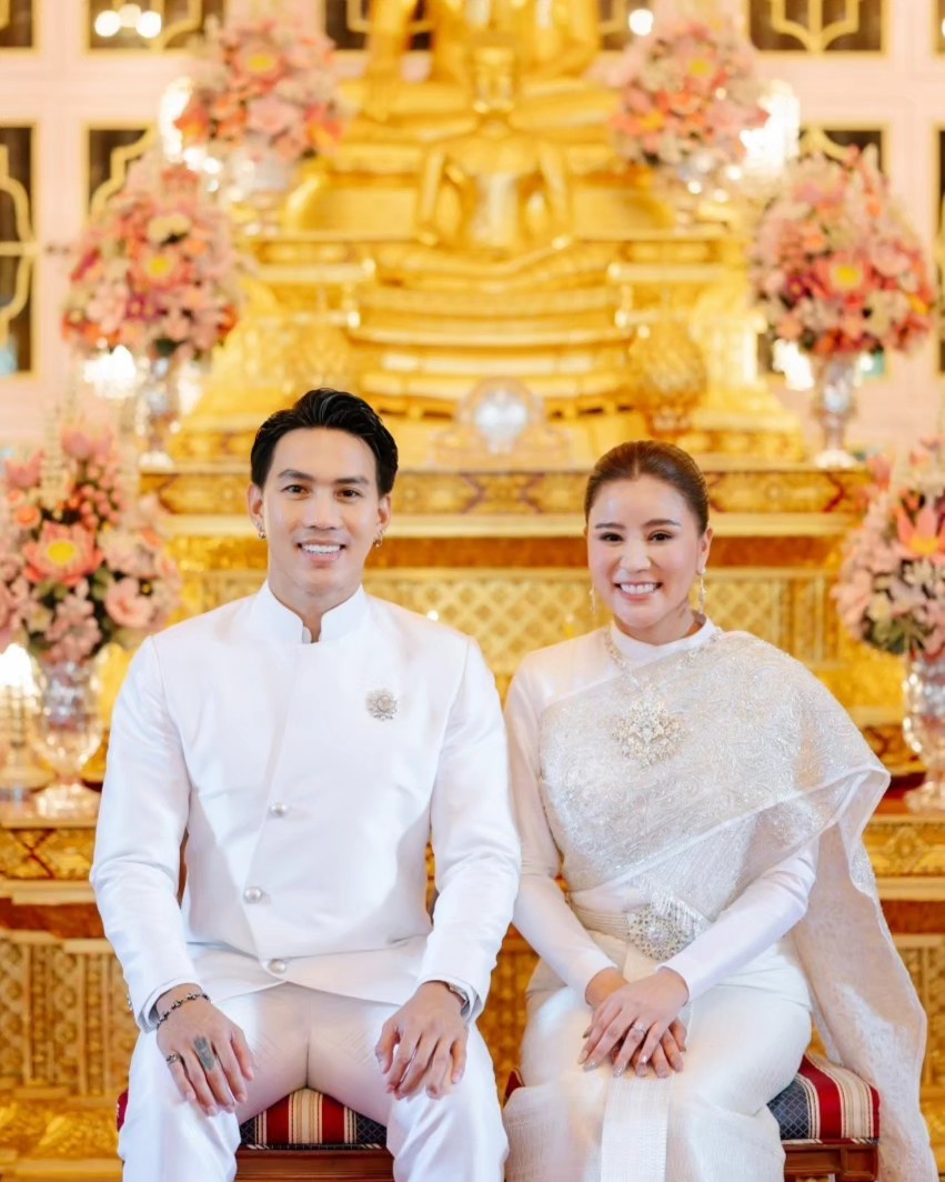 ลีซอ-เฟี๊ยต เข้าพิธีสมรสพระราชทาน