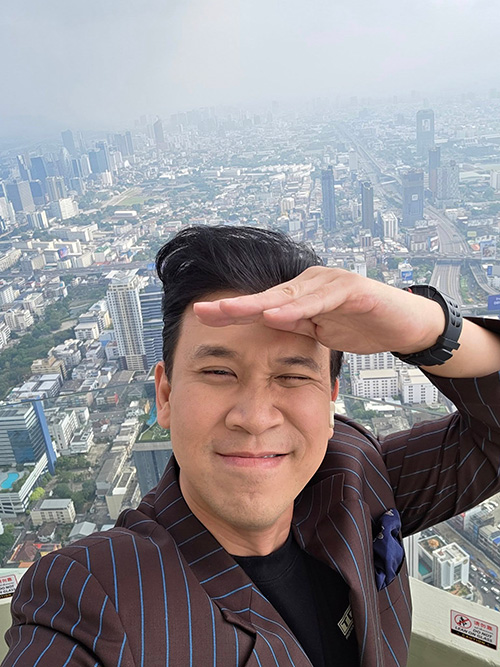 เบียร์ ใบหยก ประวัตินักธุรกิจไฟแรง ทายาทตึกใบหยกรุ่นที่ 3 ที่หลายคนจับตามอง