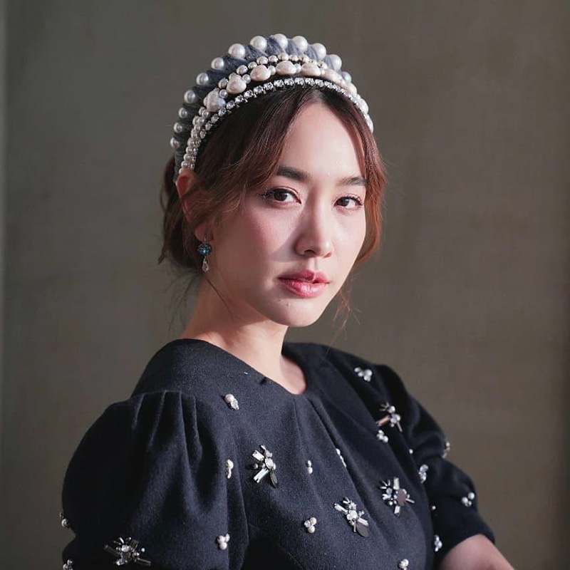 มิน พีชญา