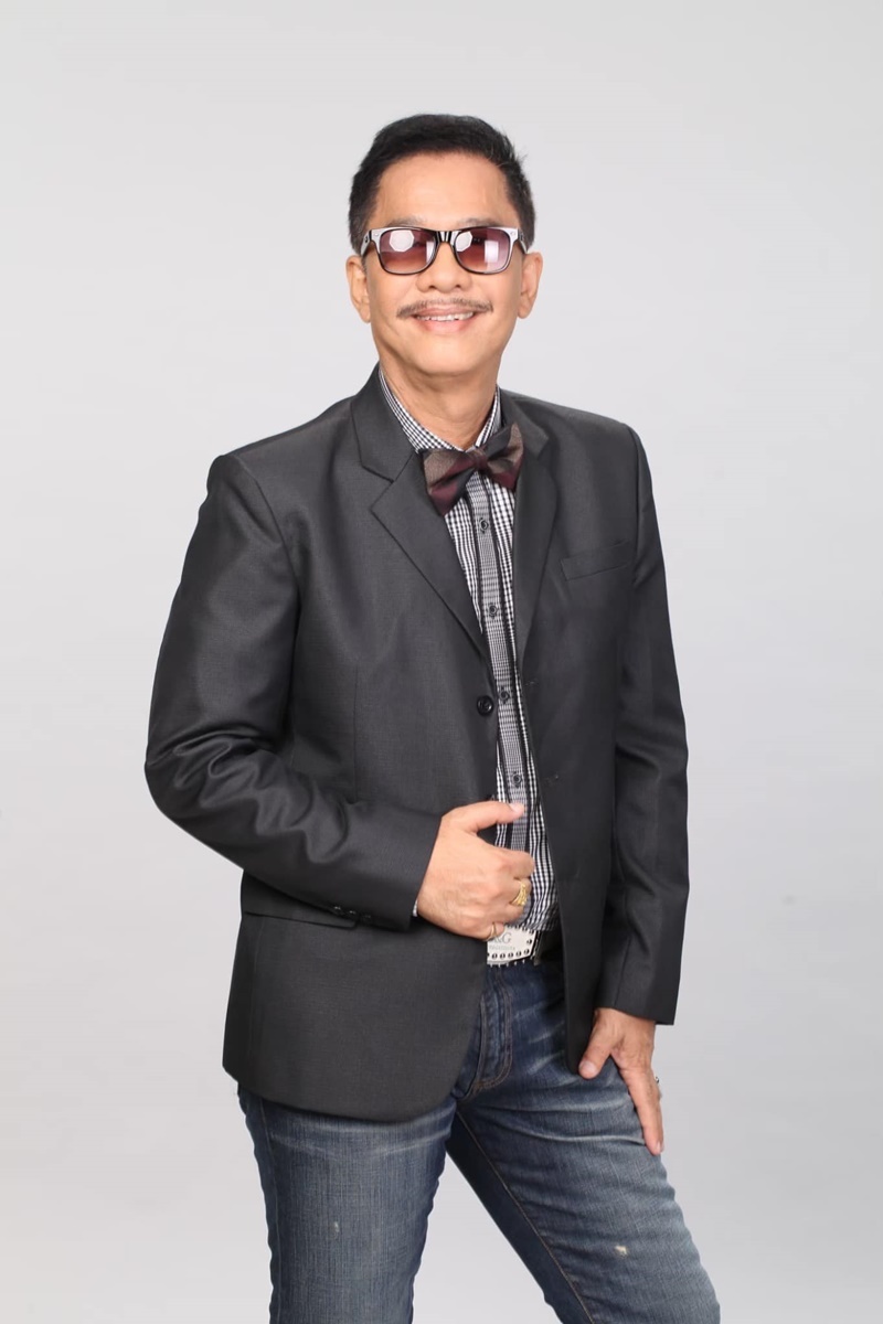 สุรชัย สมบัติเจริญ ประวัติ