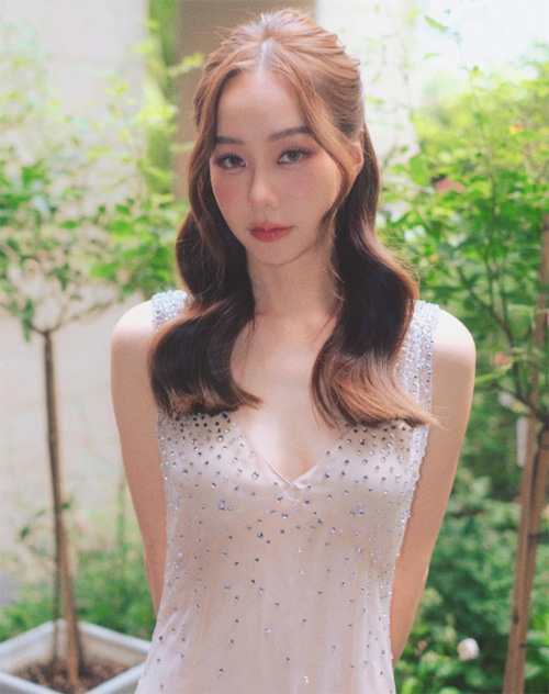 เต้ย จรินทร์พร ทรงผมมัดครึ่งหัว