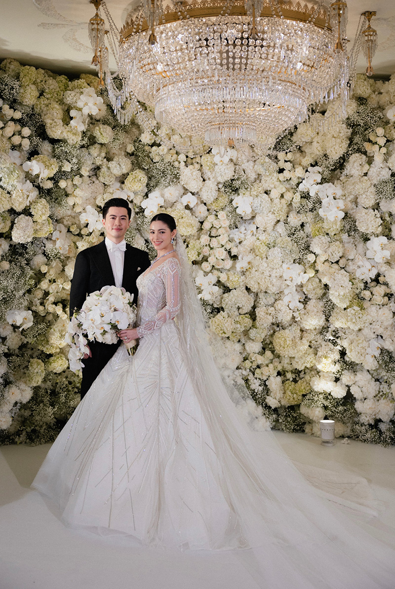 แคท ซอนญ่า ควงแฟนหนุ่มนักธุรกิจเข้าพิธีวิวาห์
