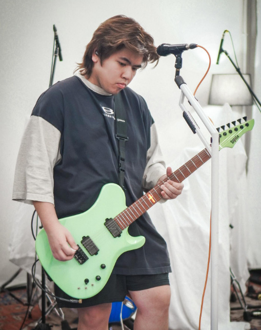 ธีร์ Only Monday