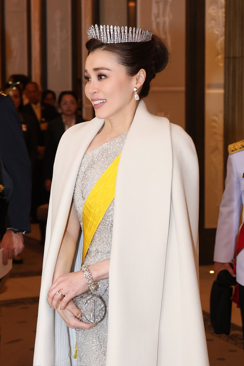 ในหลวง - พระราชินี