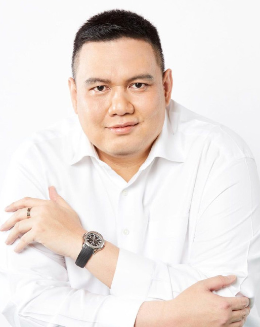 ไผ่ ลิกค์ ประวัติ