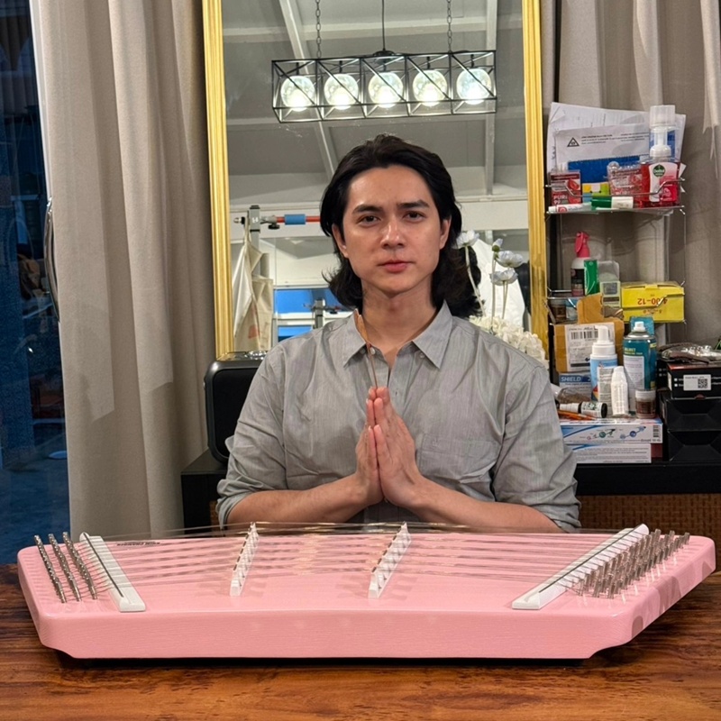 แน็ก ชาลี ยื่นฟ้องพี่สาว 4 ป้า 