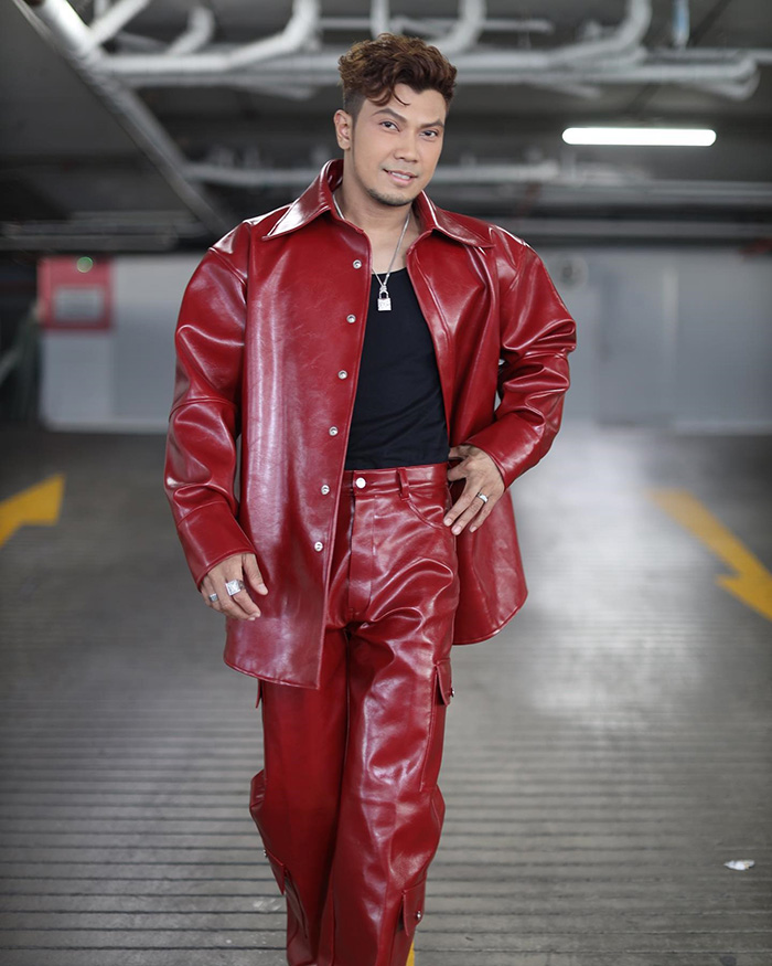 หนุ่ม กะลา 