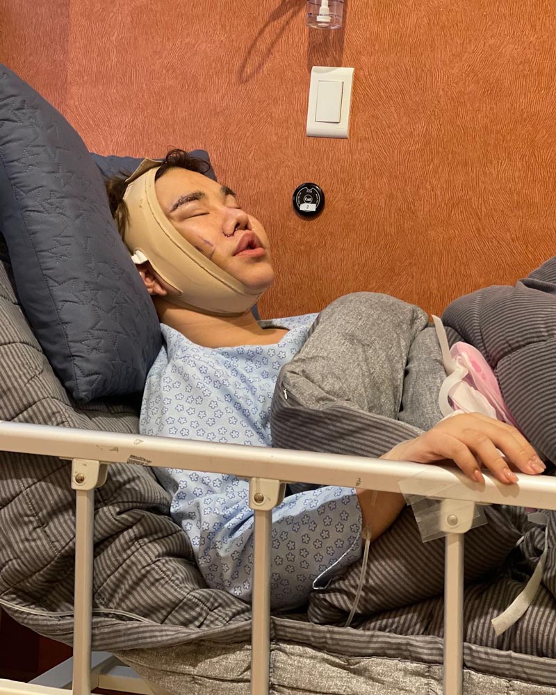 ดีเจบุ๊กโกะ