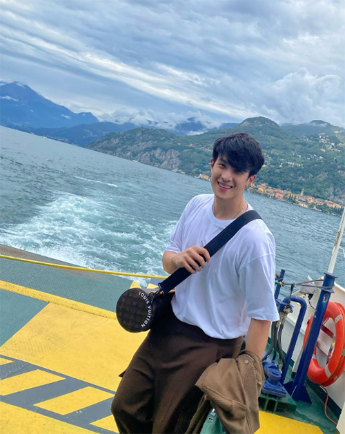 เจมส์ มาร์ แฟชั่น กางเกงสีน้ำตาล