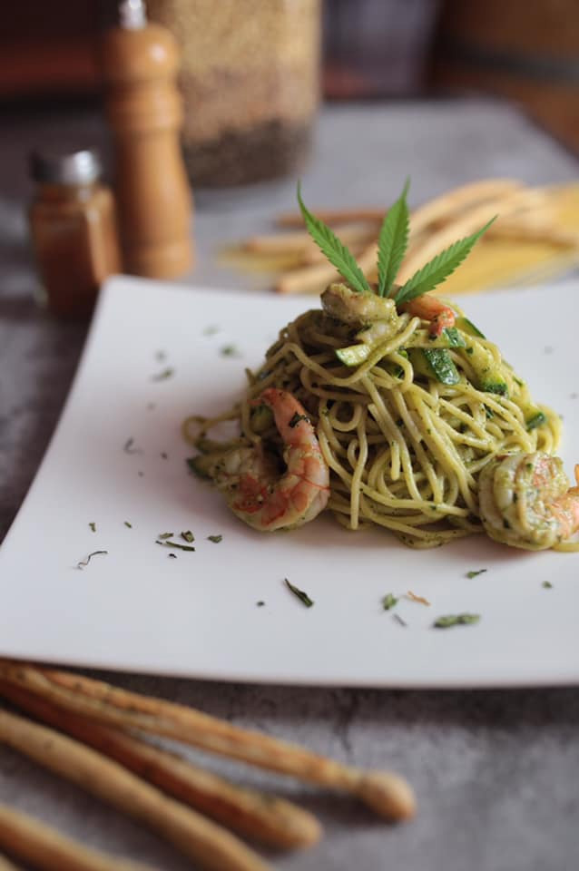 ร้านอาหารกัญชาในไทย