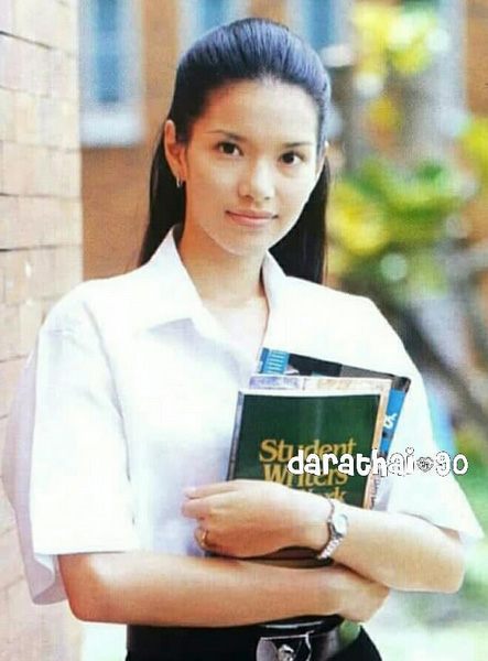 อ้อม พิยดา