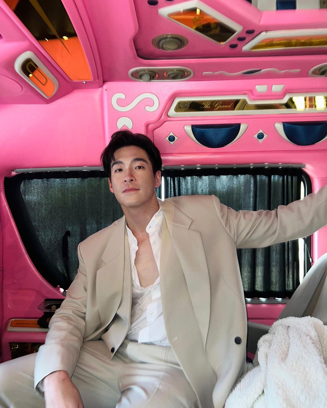 อาเล็ก ธีรเดช โบว์ เมลดา 