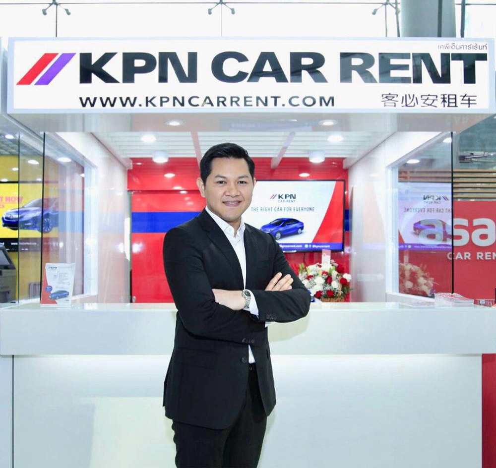 ป๊อป นิธิ ประวัติ