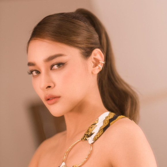 ดาราไทย