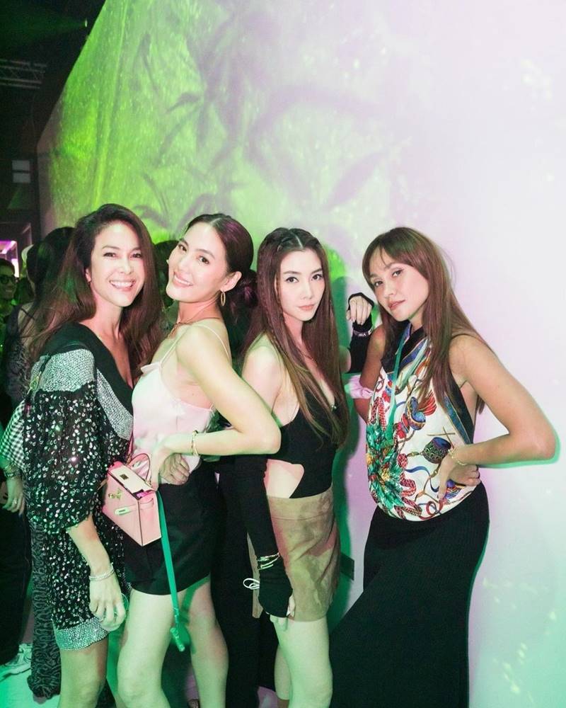 พอลล่า เทเลอร์, นานา ไรบีนา, วุ้นเส้น วิริฒิพา 