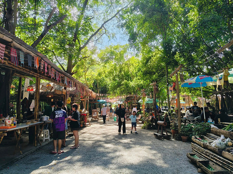 บ้านตลาดควาย จอมบึง Buffalo Market Ratchaburi