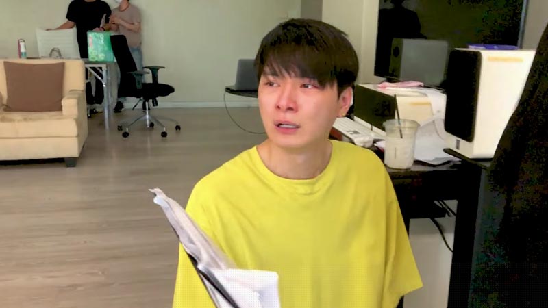 คริส พีรวัส