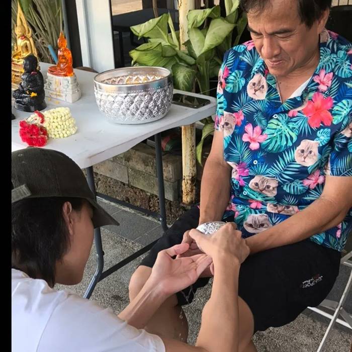 กลัฟ คณาวุฒิ 