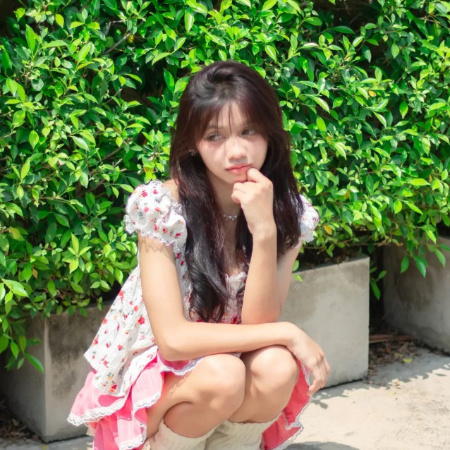 น้องยี่หวา แม่ค้าไก่ทอด