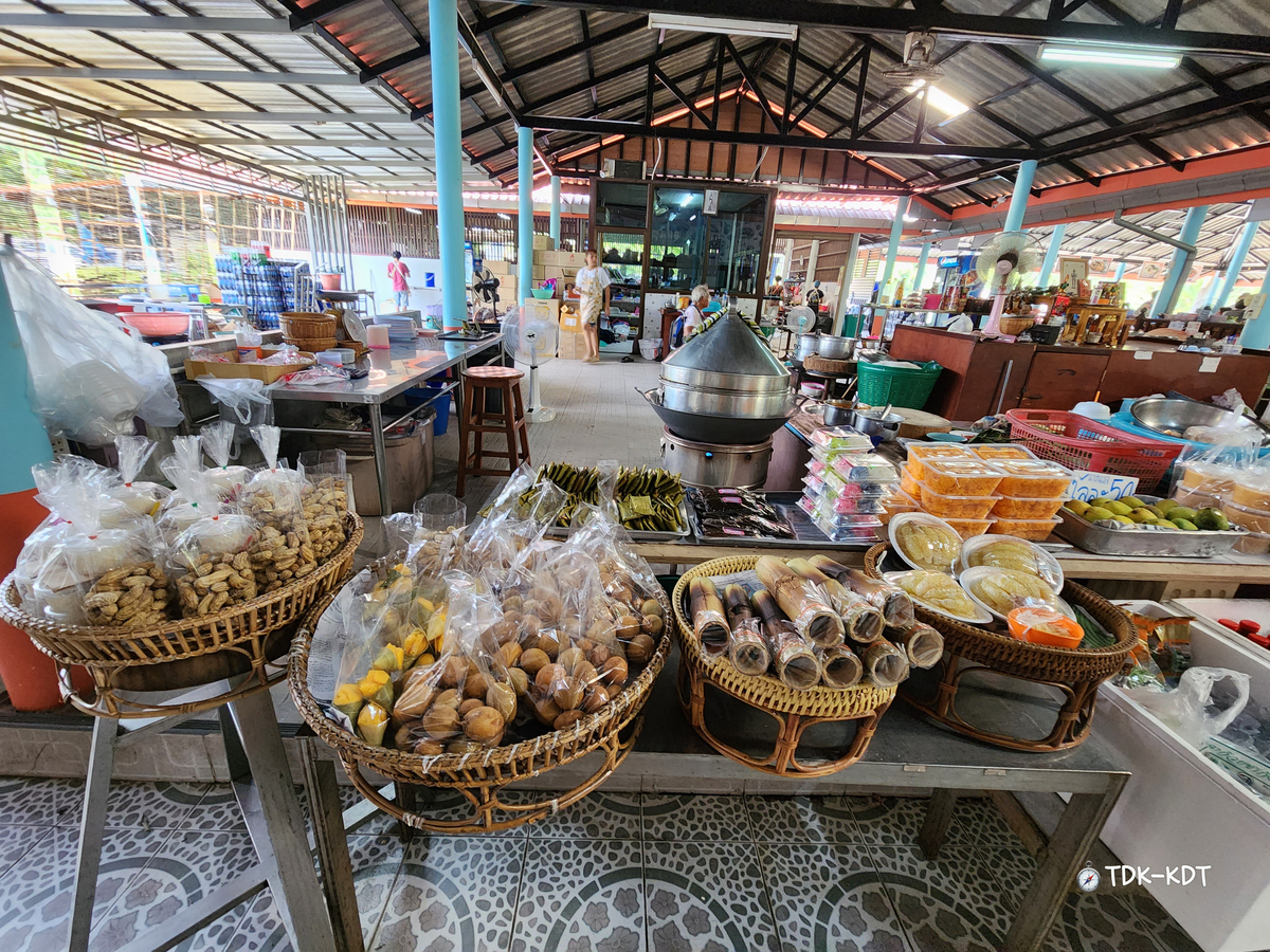 ร้านริมเขื่อน สมุทรสงคราม