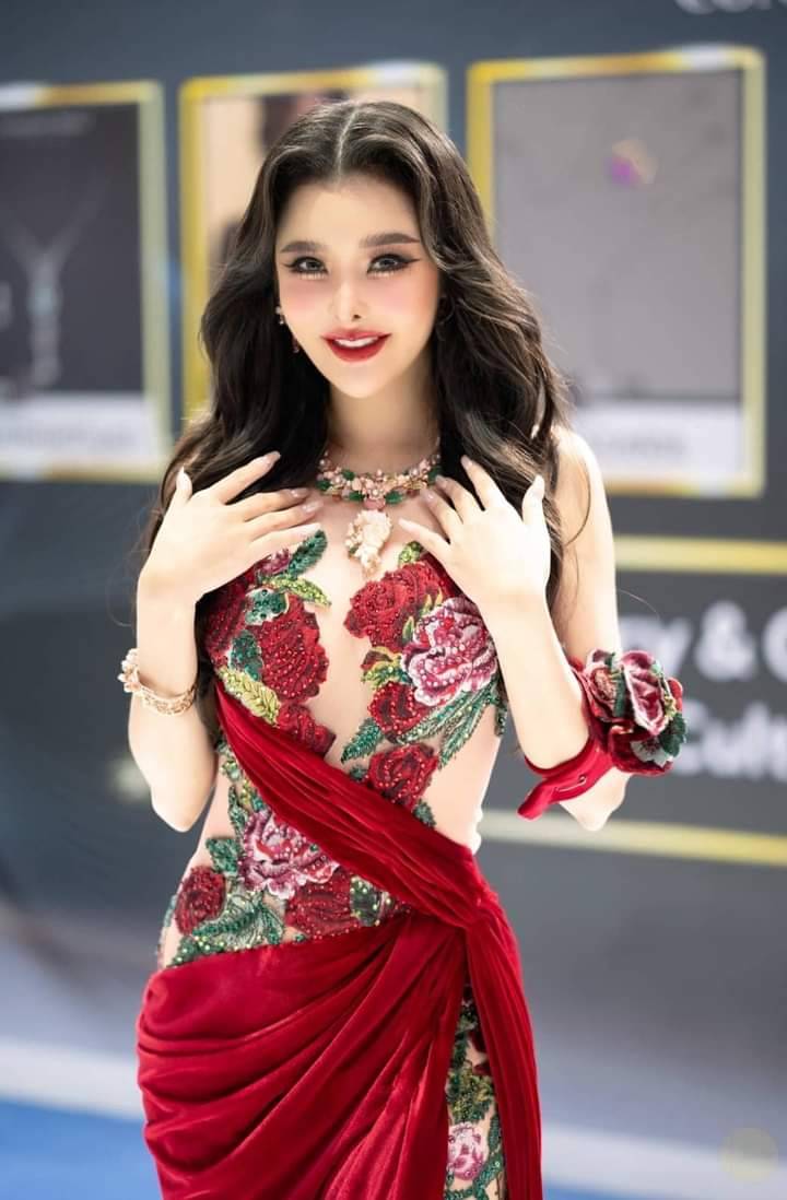 ลิลลี่เหงียน